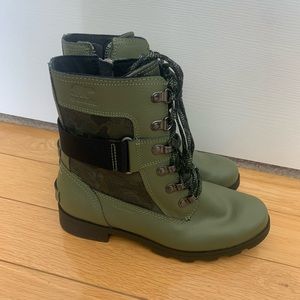 Sorel Emelie waterproof green camo boots
